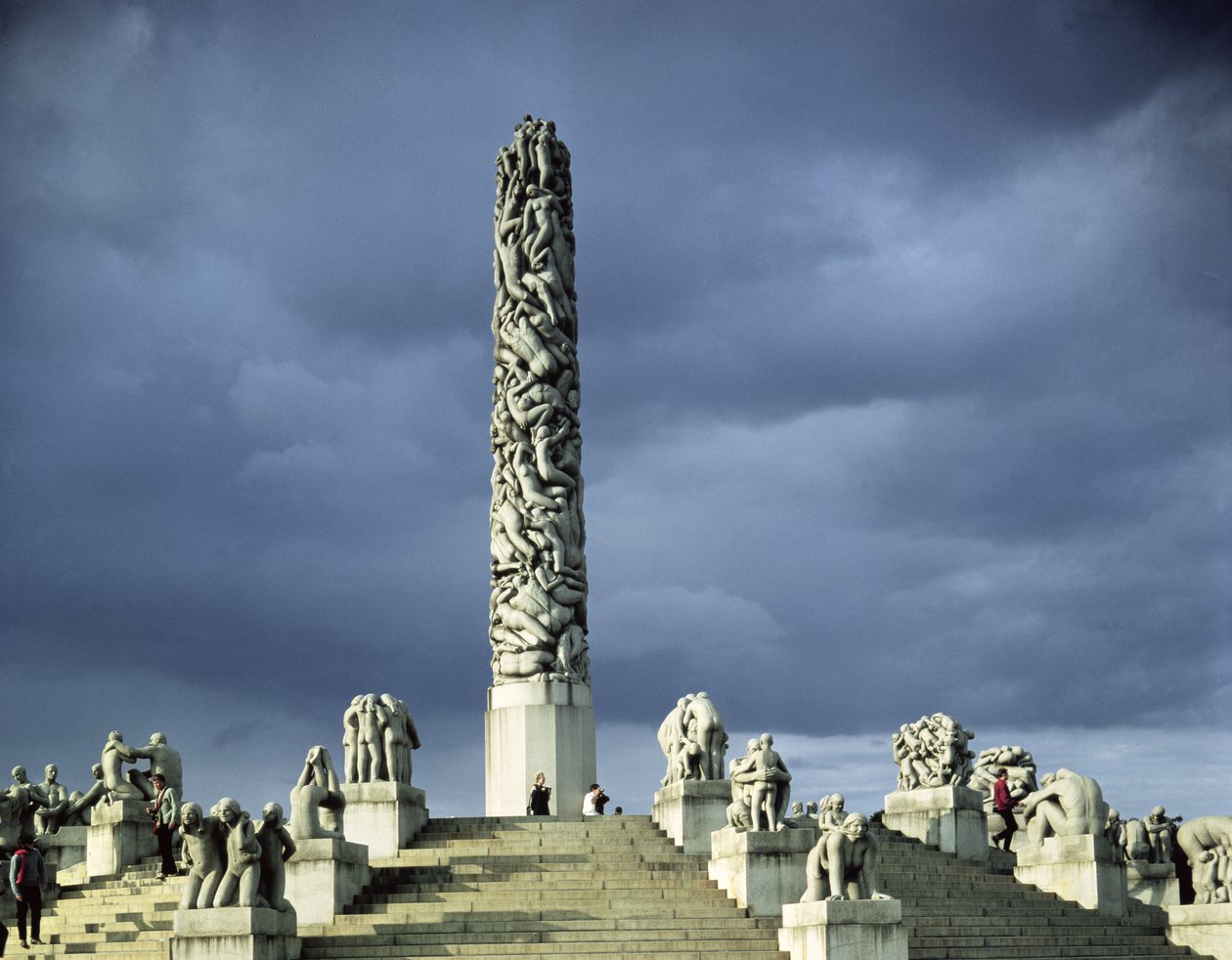 Vista del Monolito Plateau, construido 1929-43 de Gustav Vigeland