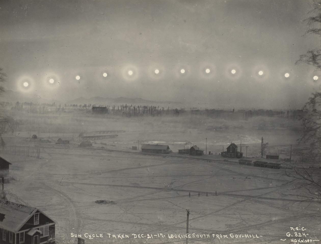 Ciclo solar tomado del 21 al 17 de diciembre. Mirando al sur desde Gov. Hill, 1917 de H.G Kaiser