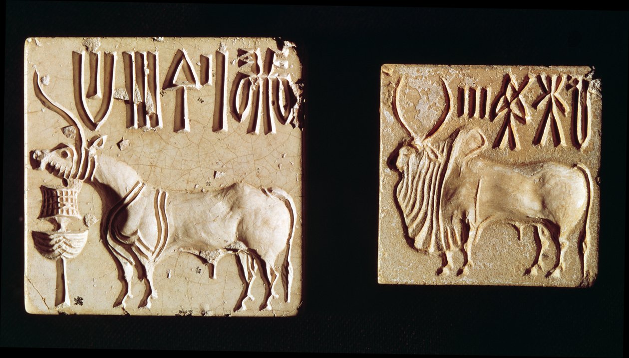 Dos sellos que representan animales mitológicos, de Mohenjo-Daro, c.2300 a.C. de Harappan
