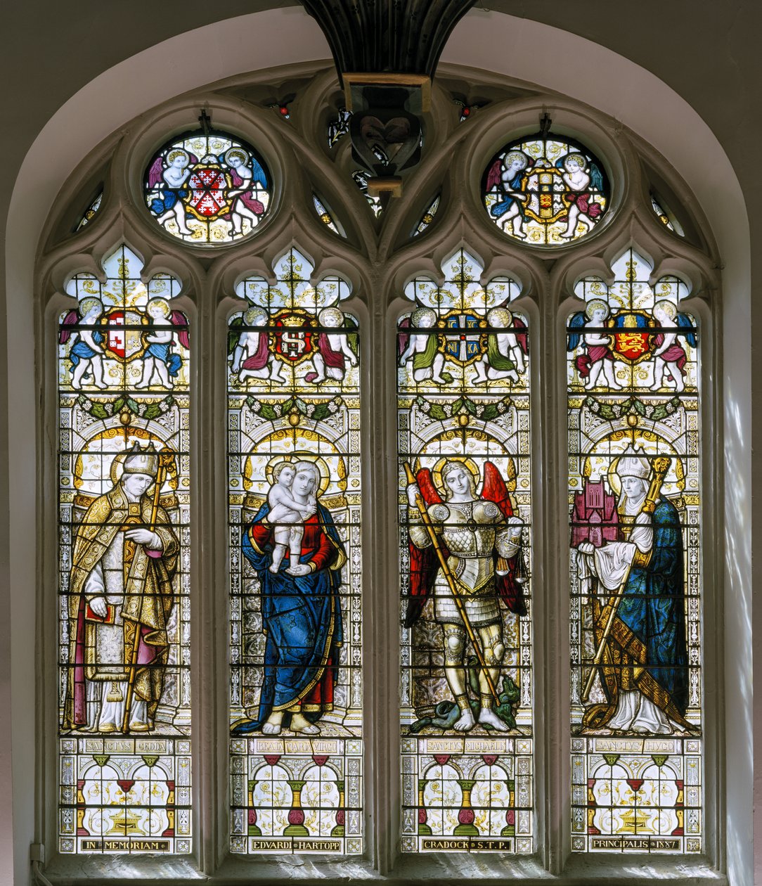 Oxford, Capilla del Colegio Brasenose, James Powell & Sons, Harry Ellis Wooldridge, San Cedda, Madonna y Niño, San Miguel, San Hugo de Harry Ellis Wooldridge