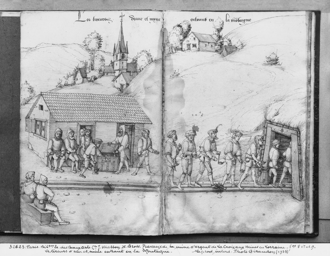 Mina de plata de La Croix-aux-Mines, Lorena, fol.8v y fol.9r, mineros entrando en la mina, c.1530 de Heinrich Gross or Groff