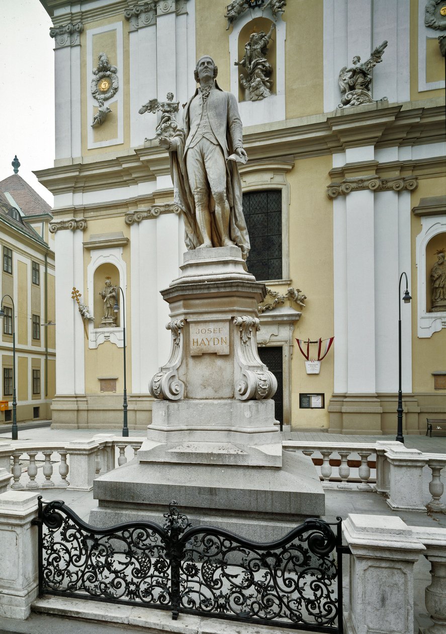 Monumento en homenaje al compositor austríaco Franz Joseph Haydn (1732-1809) realizado por Heinrich Nitter (1844-1892) 1887. Viena, Austria de Heinrich Natter