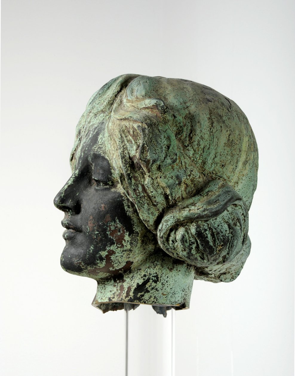 Cabeza de Victoria del Monumento a la Guerra de Leeds de Henry Charles Fehr