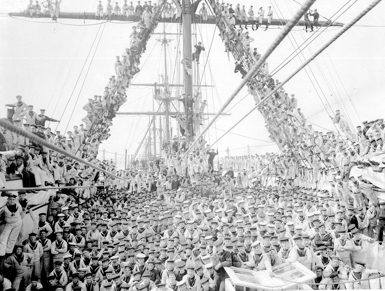Niños a bordo del barco escuela HMS Impregnable en Plymouth, 1906 de Henry Crockett