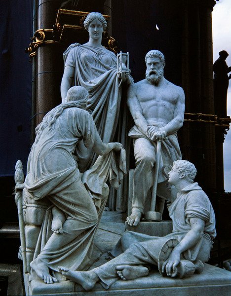 Grupo escultórico de Manufacturas del Memorial de Albert, completado en 1876 de Henry Weekes
