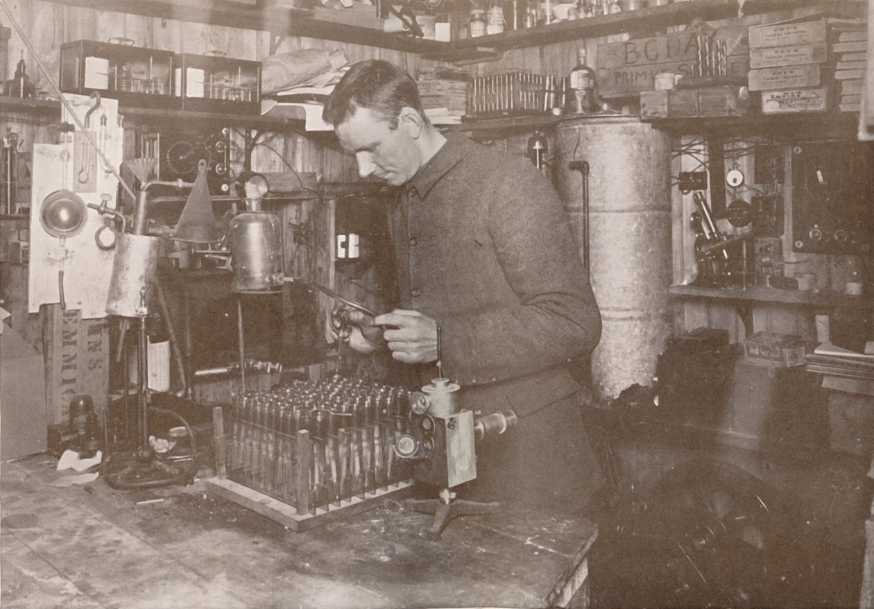 Dr. Simpson en su laboratorio, 21 de diciembre de 1911, 1913 de Herbert Ponting