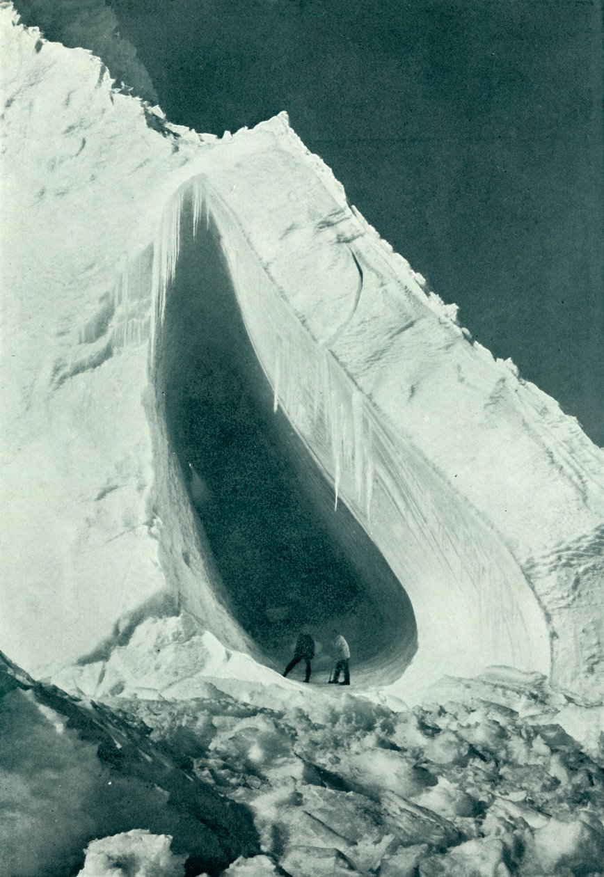 El Arco Berg desde el exterior, c1910-1913, 1913 de Herbert Ponting