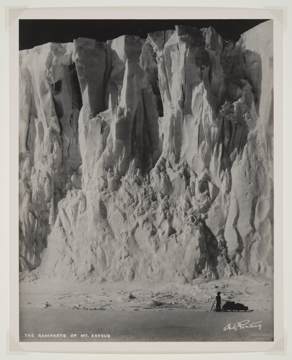 Las murallas del Monte Erebus de Herbert Ponting