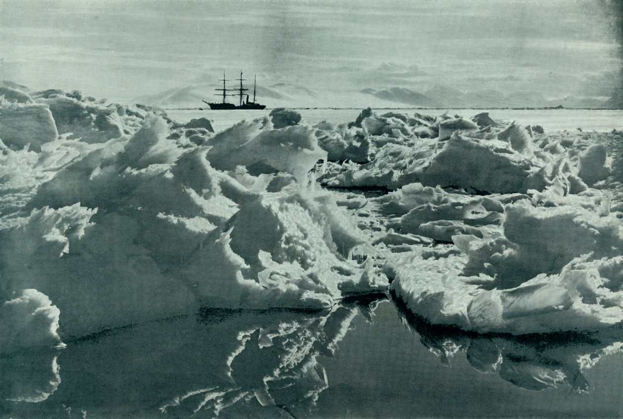 El Terra Nova en el Estrecho de McMurdo, c1910-1913, 1913 de Herbert Ponting