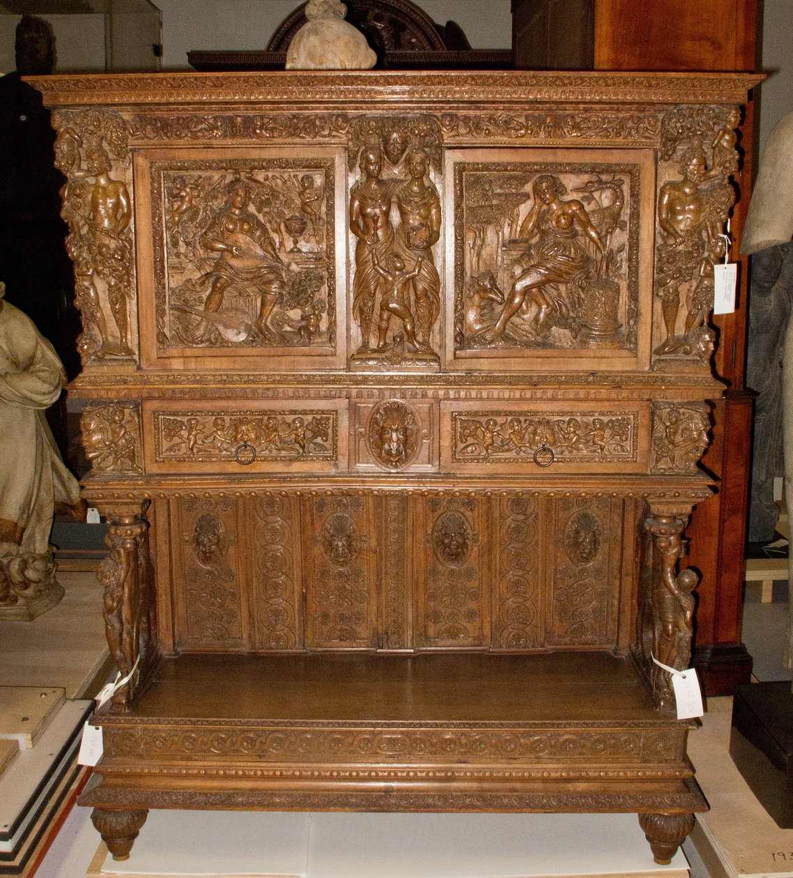 Dressoir, mediados del siglo XVI de Hugues Sambin