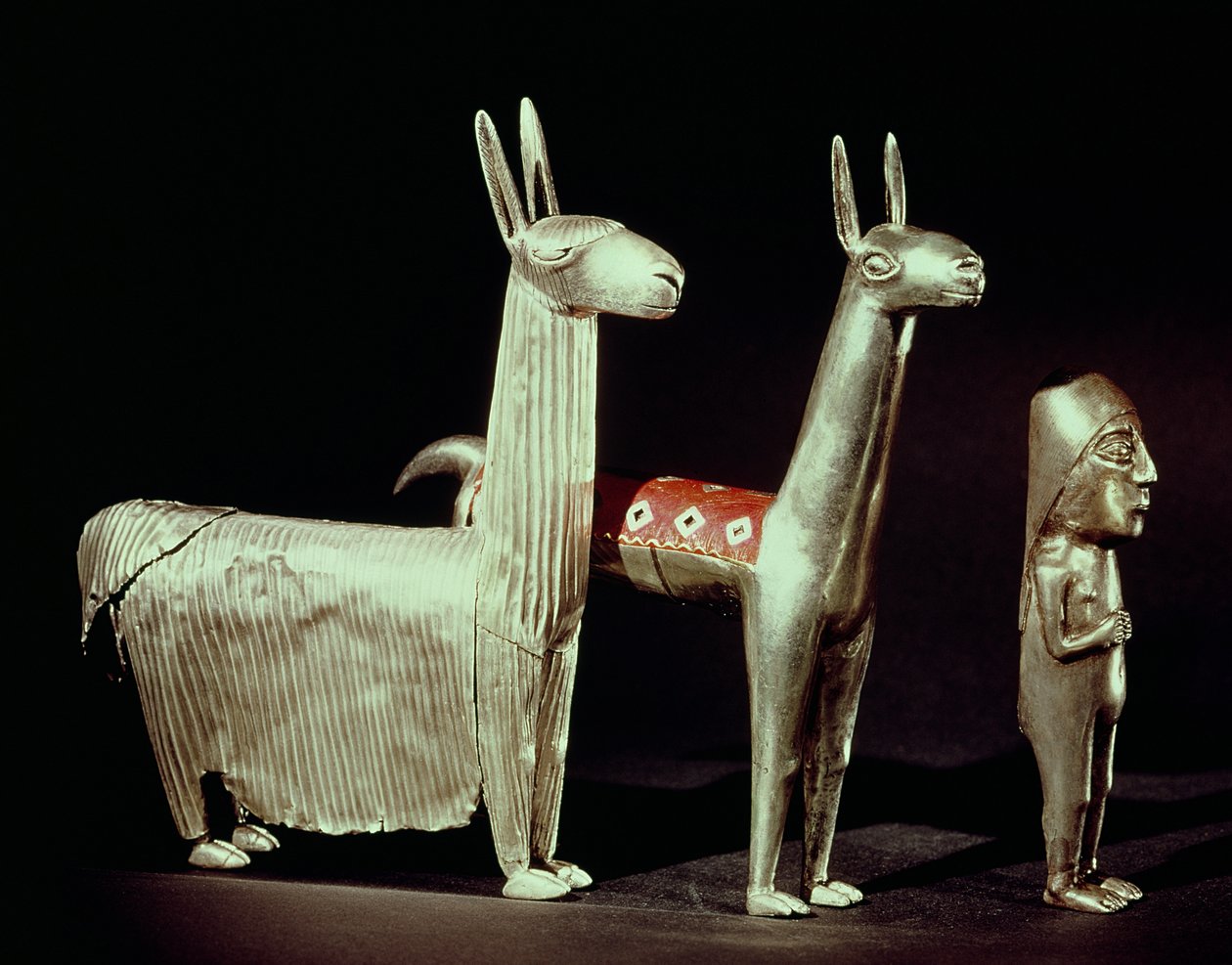 Llama, alpaca y mujer, del Lago Titicaca, Bolivia, c.1475-1532 de Incan