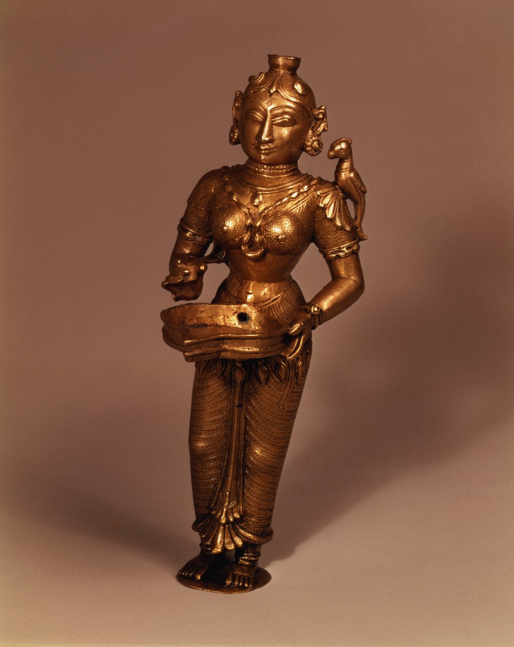 Lámpara en forma de Diosa de la Fortuna, India del Sur, principios del siglo XIX (bronce) de Indian School