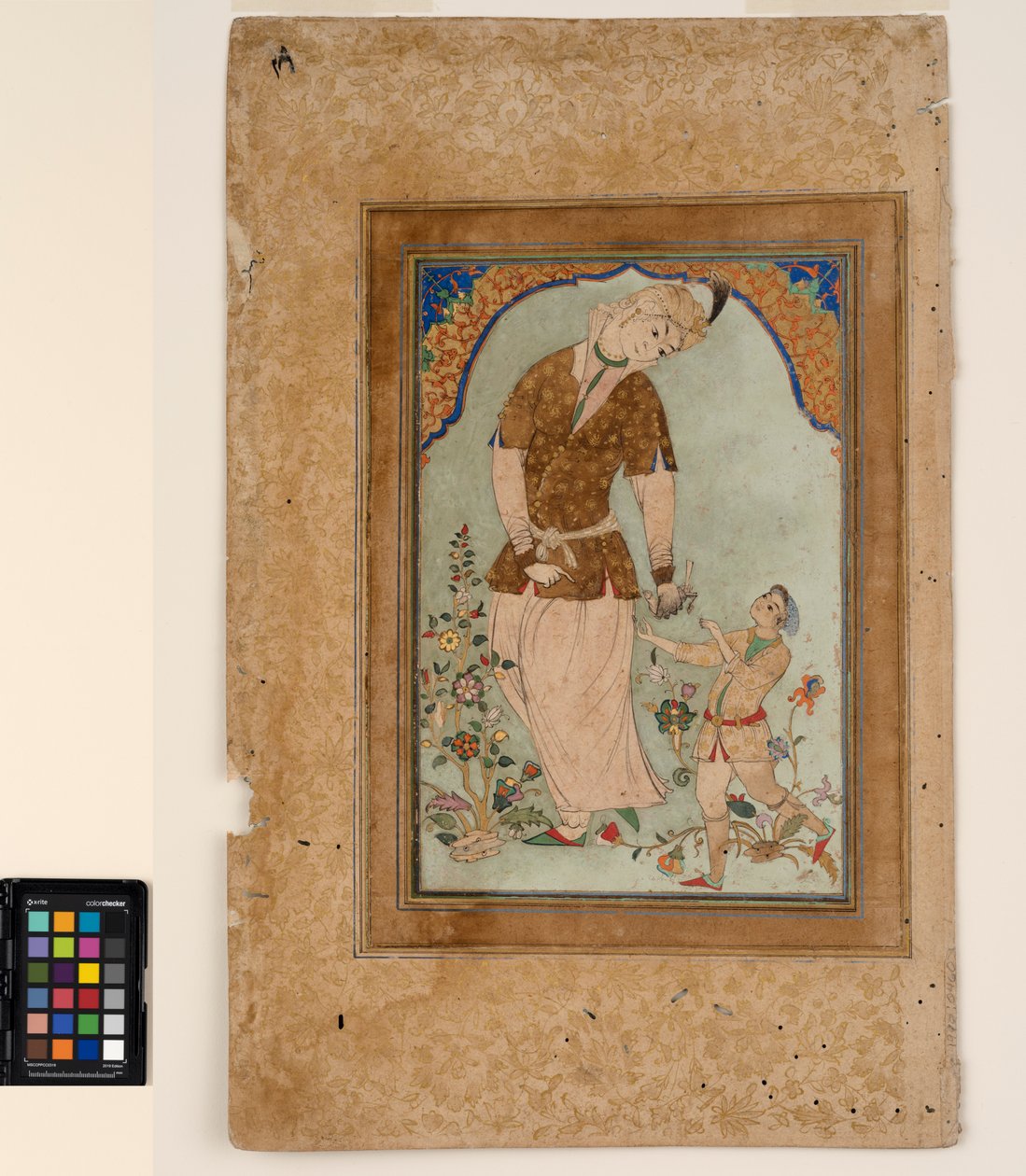 Un halconero acepta su presa de un paje, c.1580 de Indian School