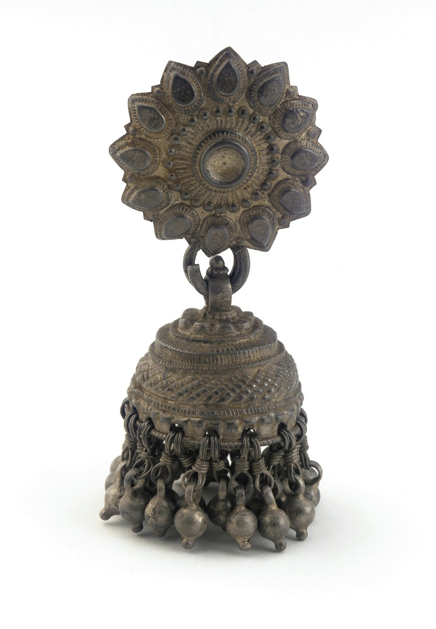 Pendiente (jhumka) de Indian School