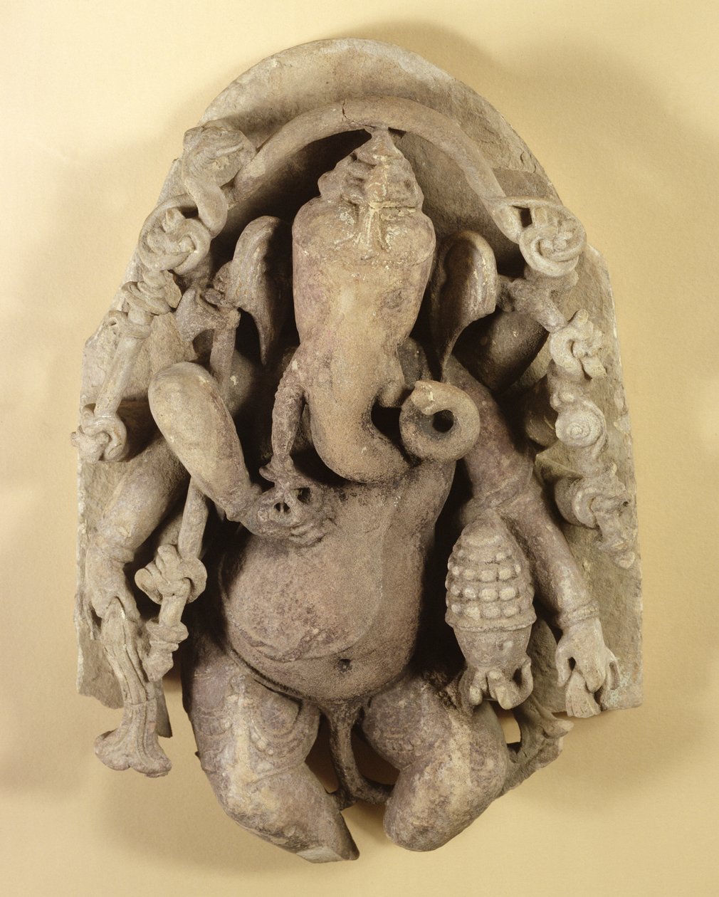 Figura de Ganapati, Dinastía Chandella de Indian School