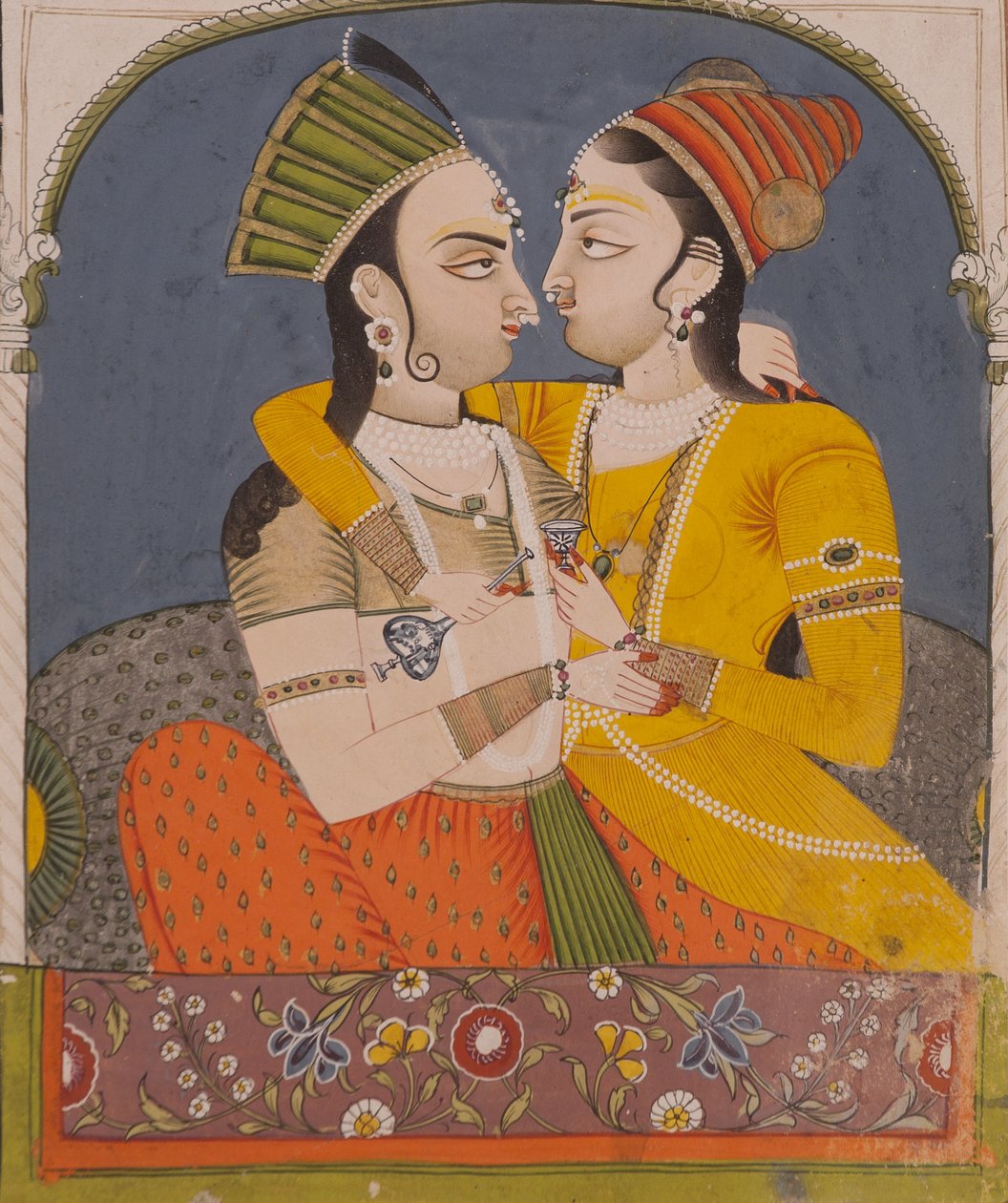 Dos reinas compartiendo una bebida, de Abrazos de amantes en un nicho de Indian School