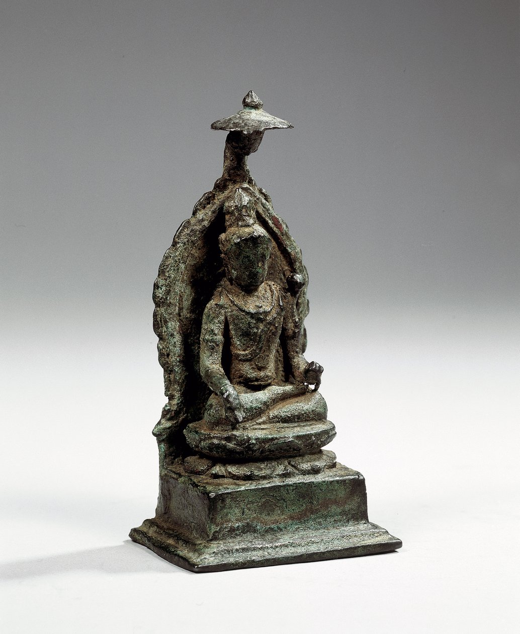 Figura de Padmapani de Java Central, finales del siglo IX de Indonesian