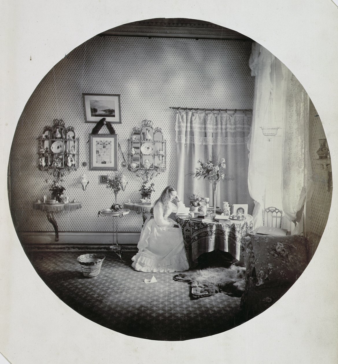 Interior de Muckross House, c.1865 de Irish Photographer
