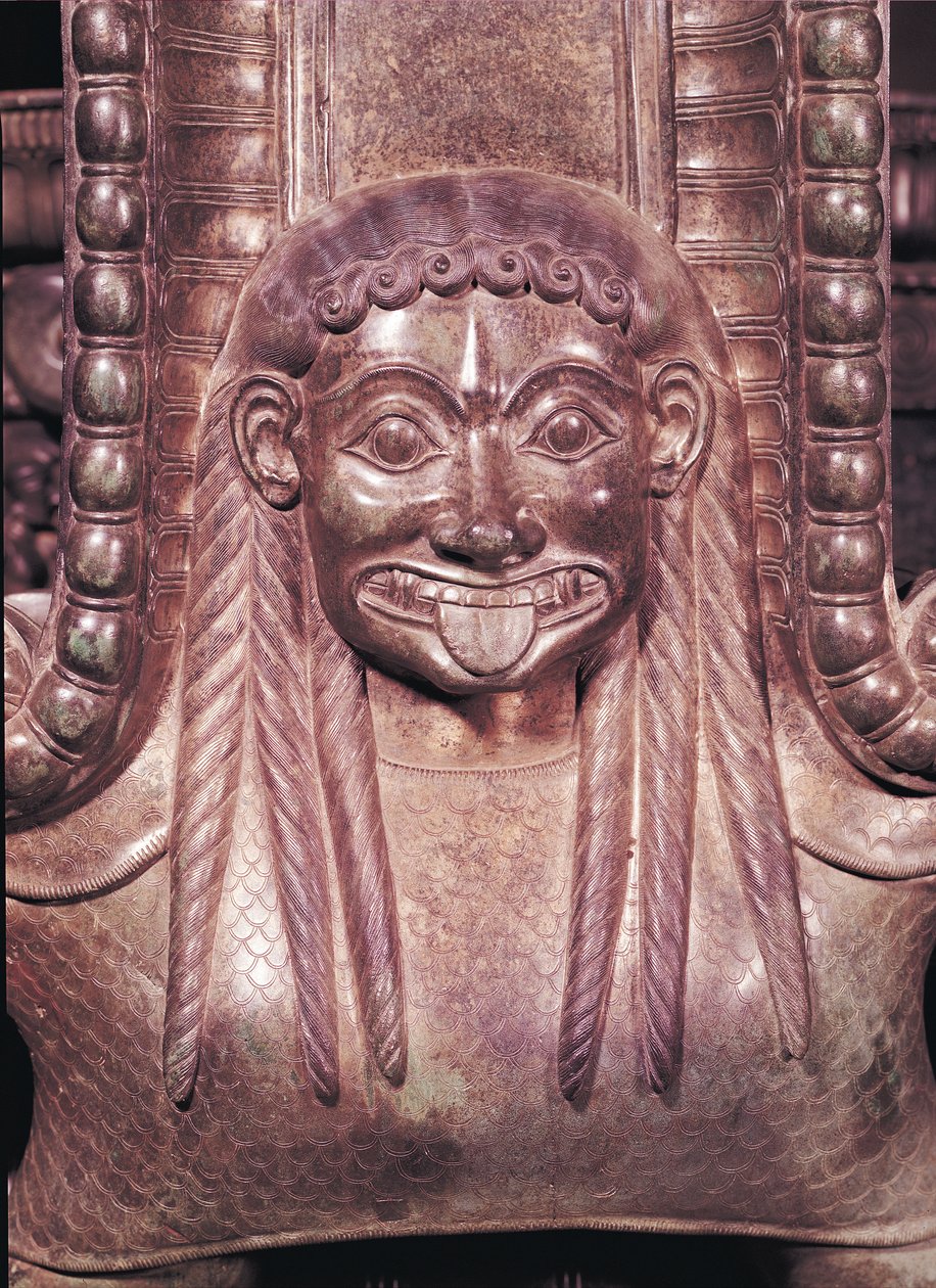 Detalle del asa de gorgona de un cráter, de la Tumba de una Princesa de Vix de Iron Age