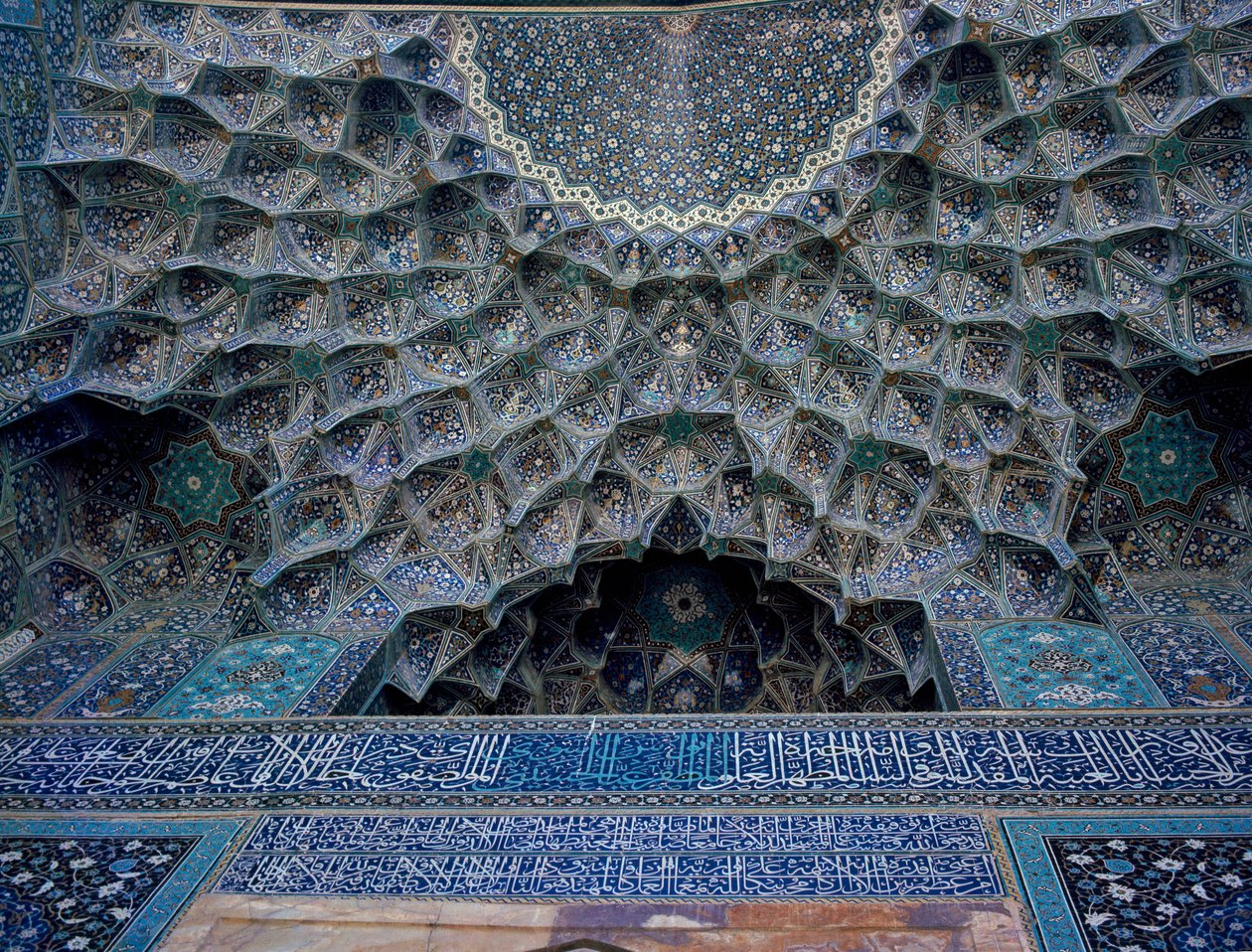 Detalle de la bóveda de la Mezquita del Shah (también conocida como Mezquita del Imán) Isfahan de Islamic School
