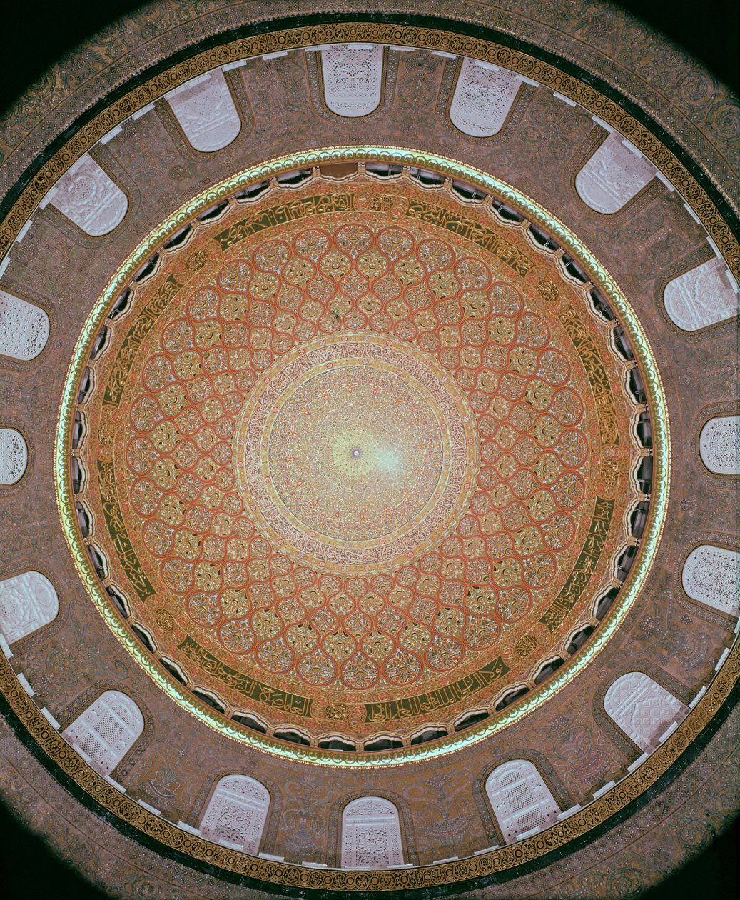 Interior de la cúpula de Islamic School