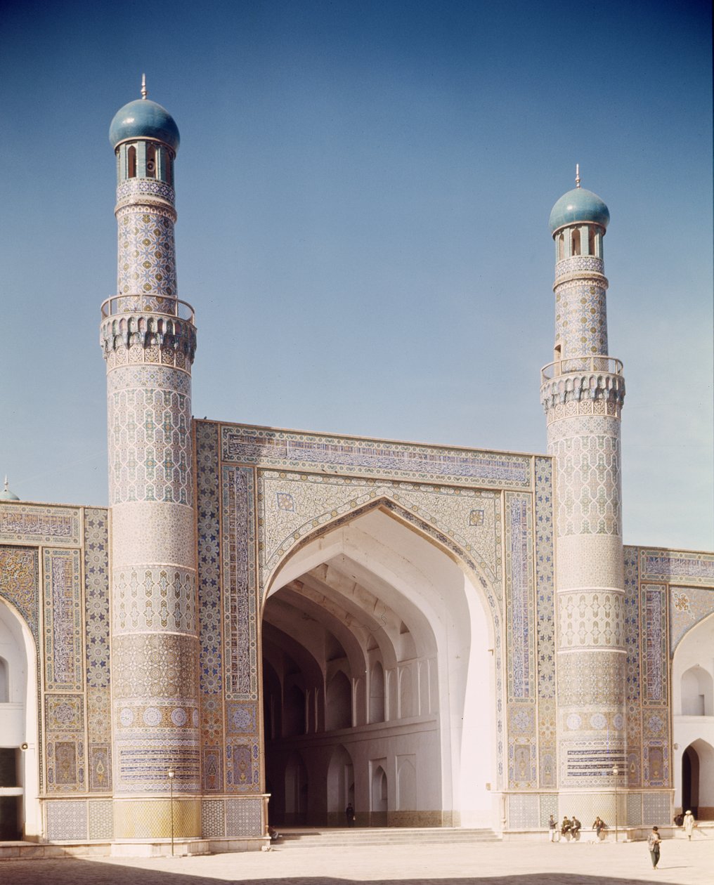 La Masjid-i Jami o Mezquita del Viernes, fundada en 1200, reconstruida en 1498 de Islamic School