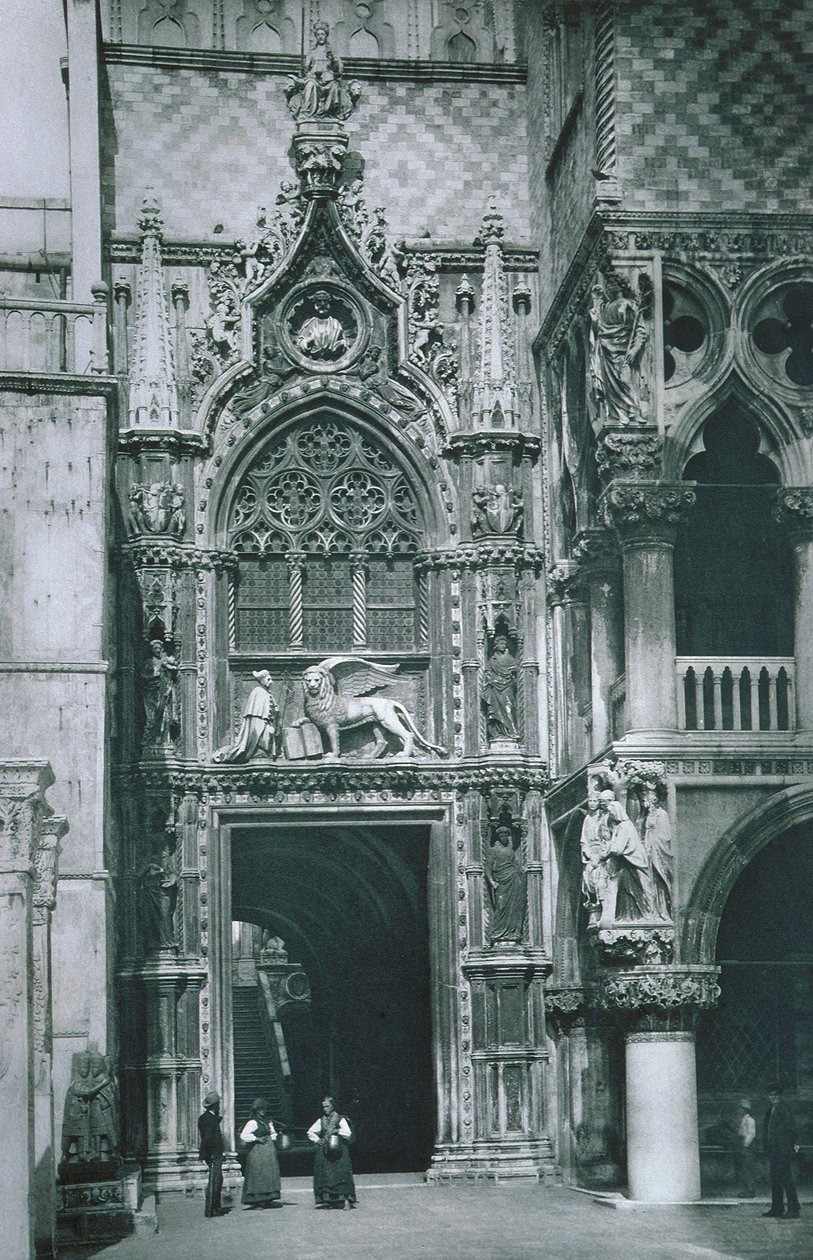 La Porta della Carta de Italian Photographer