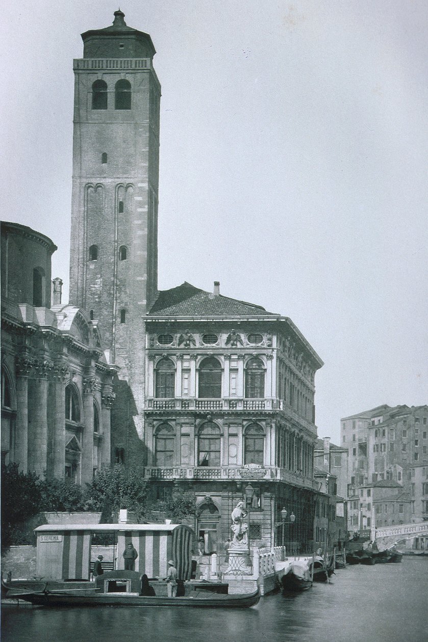 Vista del Palazzo Labia y la iglesia de San Geremia de Italian Photographer