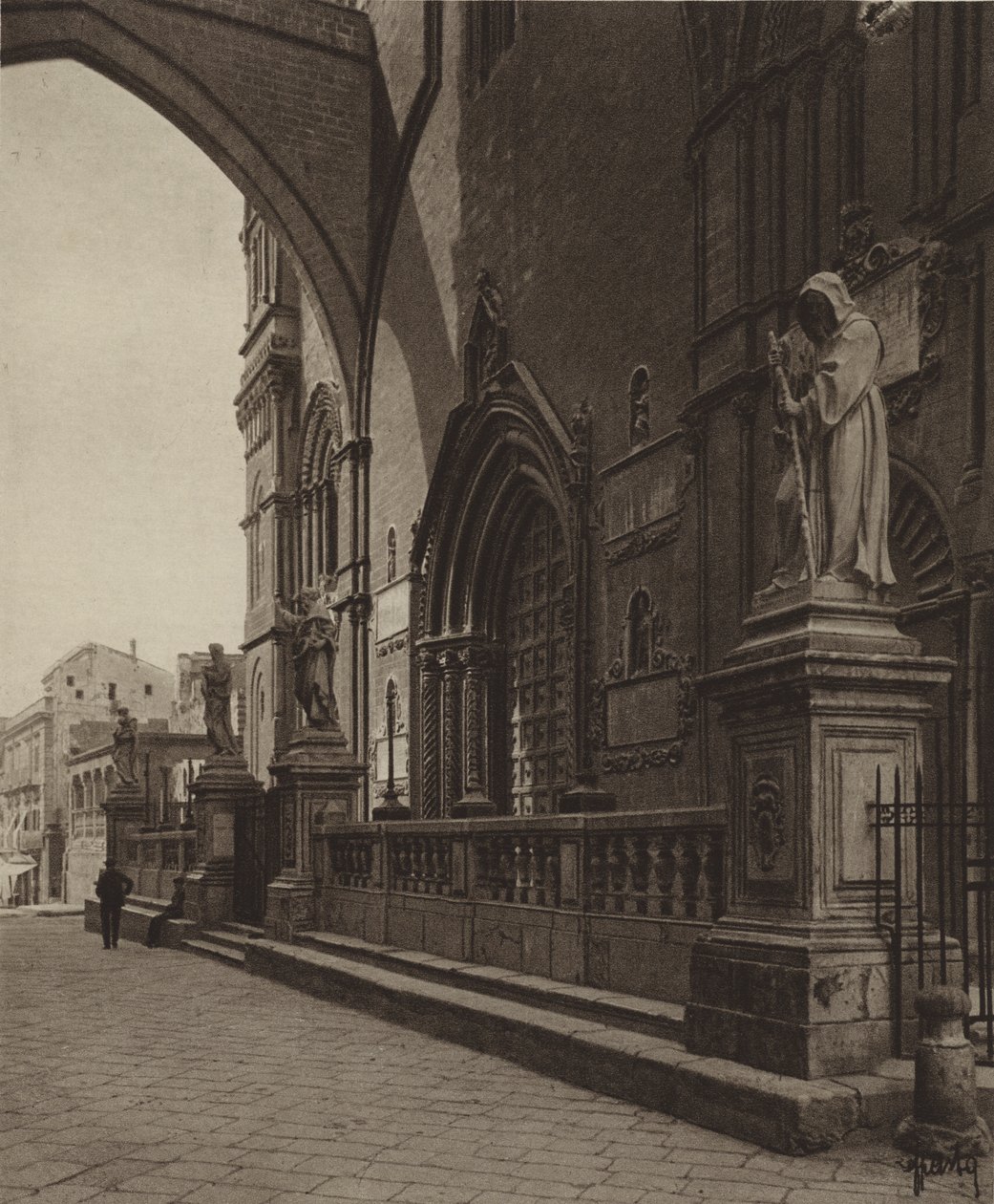Sicilia / Sicilia: Palermo, La Catedral, detalle (foto b/n) de Italian Photographer