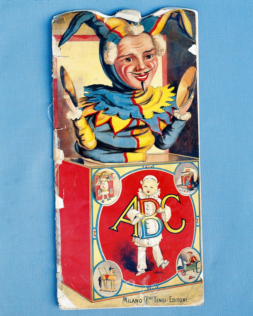 Portada del abecedario ABC, cartilla infantil ilustrada, publicada por los hermanos Tensi, Milán, Italia, siglo XX. de Italian School
