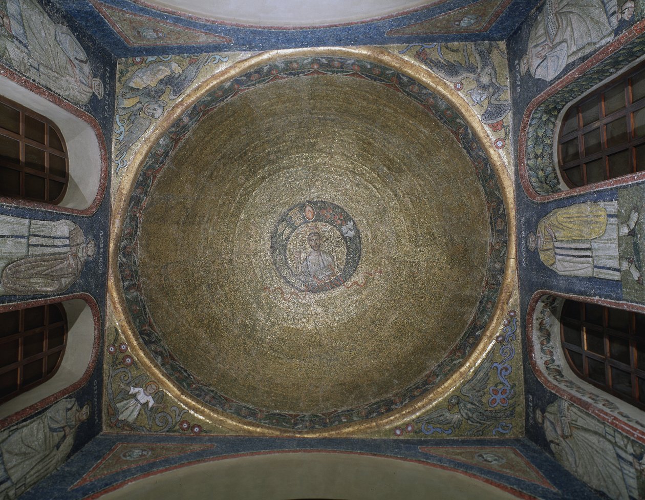 Cúpula decorada con mosaicos representando a San Víctor, Capilla de San Vittore en ciel d