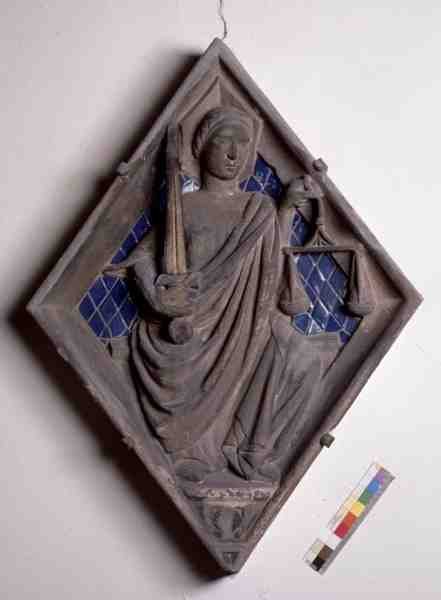 Justicia, azulejo en relieve del Campanile de Italian School
