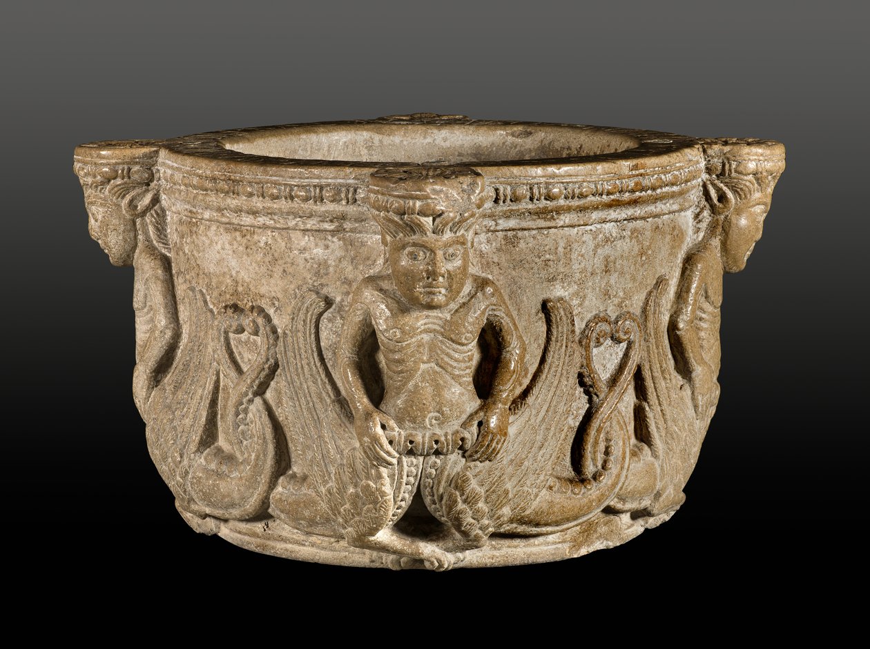 Capitel medieval con figuras de sirenas en piedra tallada, principios del siglo XII de Italian School
