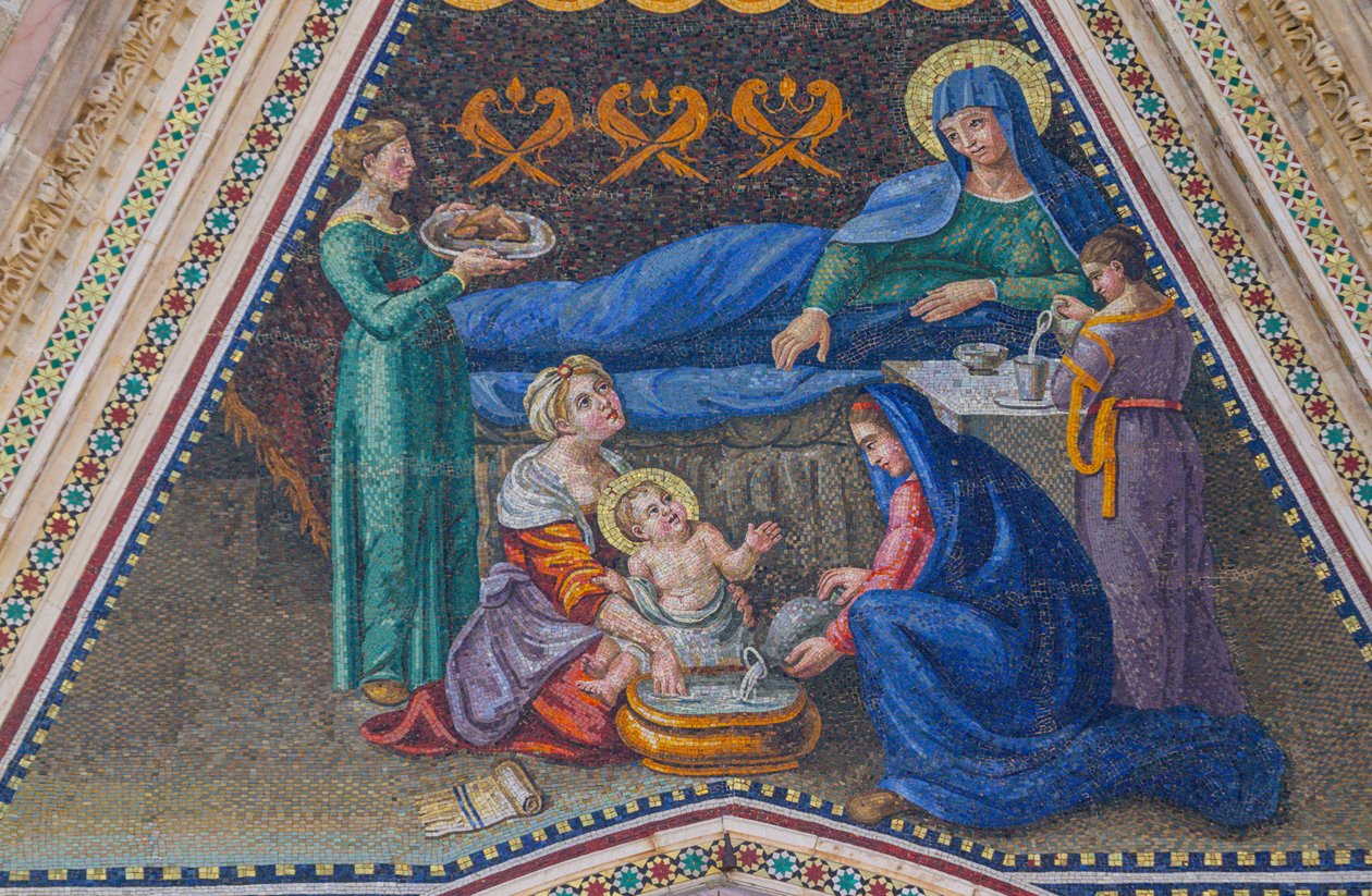Natividad de María, mosaico, frontón de la entrada lateral, mosaico, fachada de la catedral de Orvieto, Umbría, Italia de Italian School
