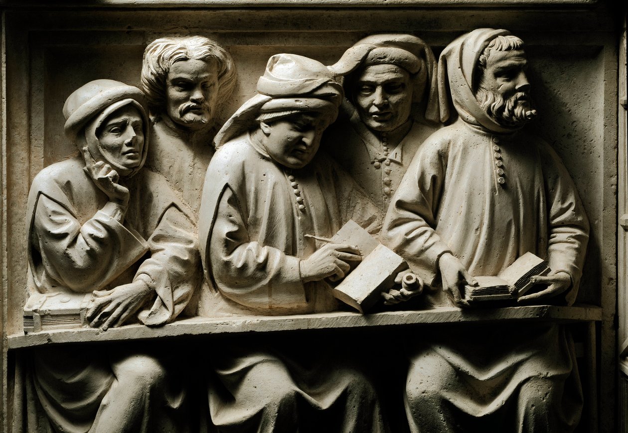 Enseñanza universitaria: estudiantes (detalle). Bajo relieve de piedra policromada de la tumba de Lorenzo del Pino, abogado y profesor de derecho de la Universidad de Bolonia, realizado por el taller de Dalle Masegne (finales del siglo XIV). Aproximadament de Italian School