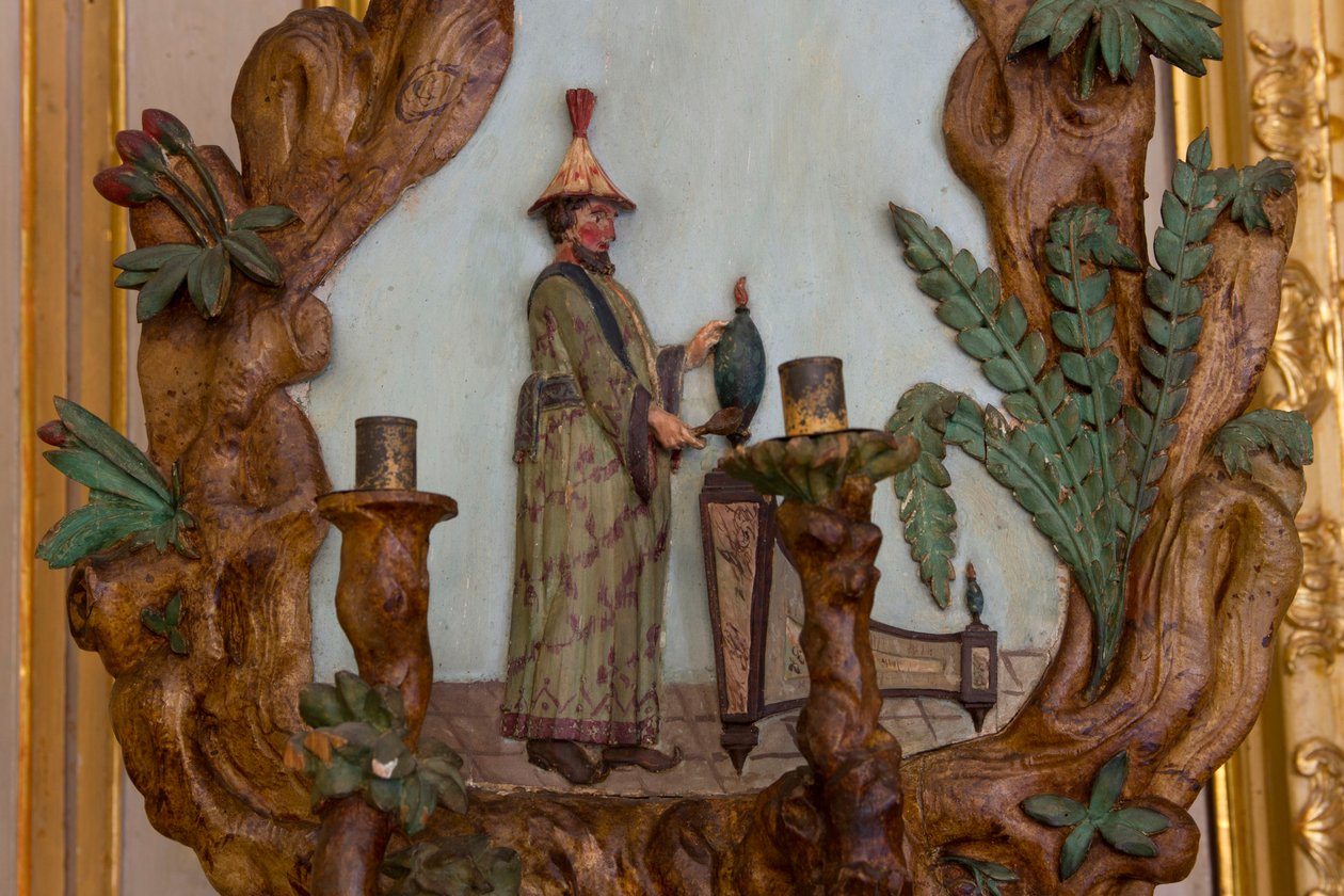 Aplique de pared con decoraciones exóticas, sala de juegos, residencia de caza, por Filippo Juvarra, Stupinigi, Piamonte, Italia de Italian School