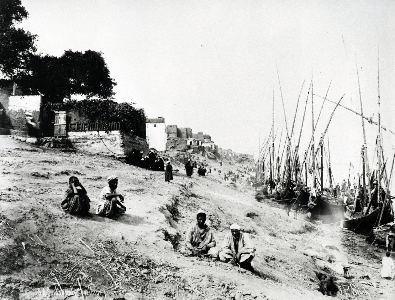 Pueblo en el Nilo, c.1880 de J. Pascal Sebah