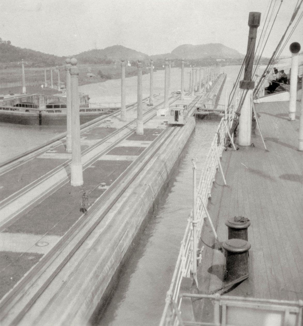 SS Orbita, Canal de Panamá, Panamá, siglo XX de J. Dearden Holmes