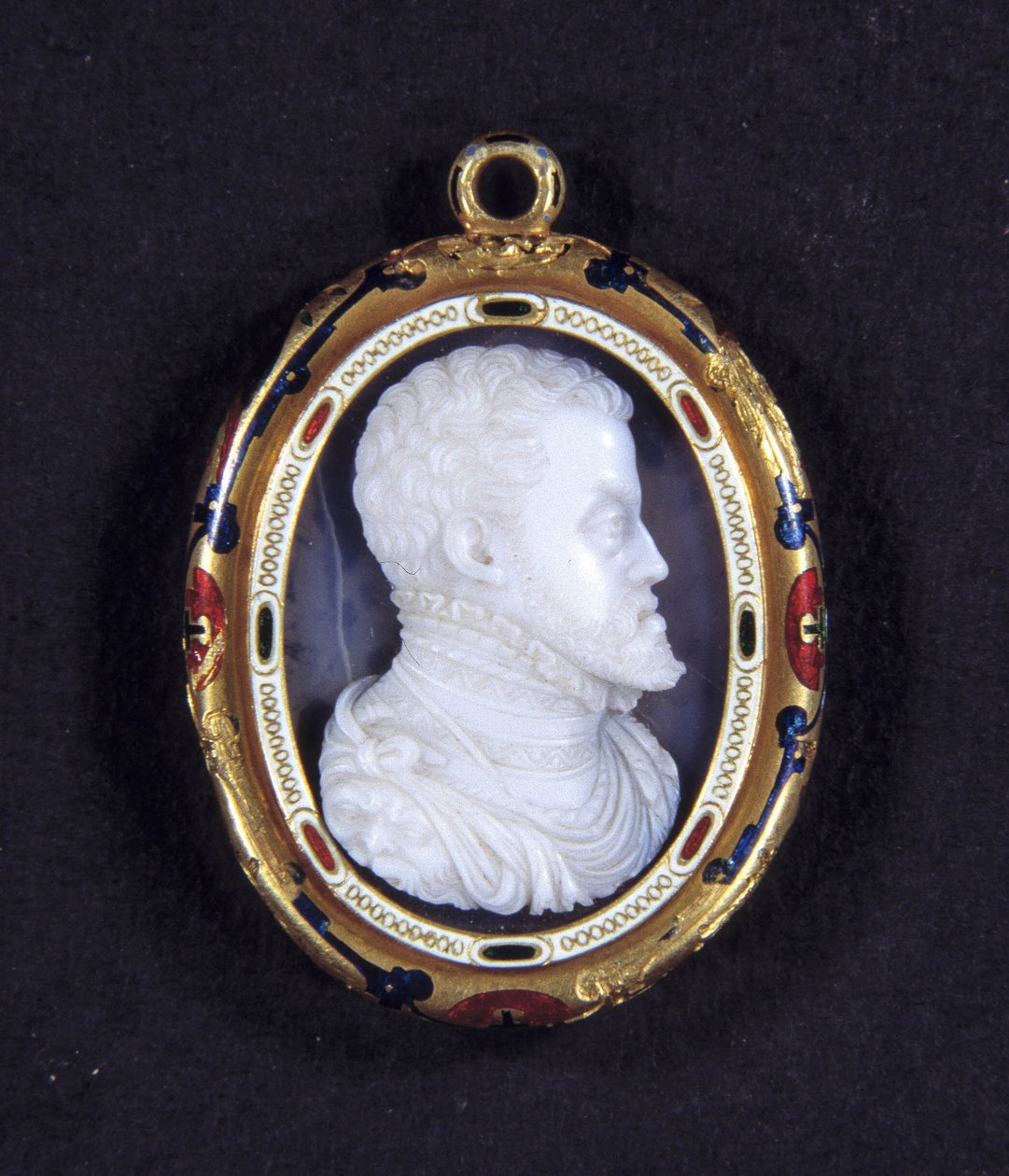 Retrato del Rey Felipe II de España (1527-1598). Medallón en calcedonia de Jacopo Nizzola da Trezzo