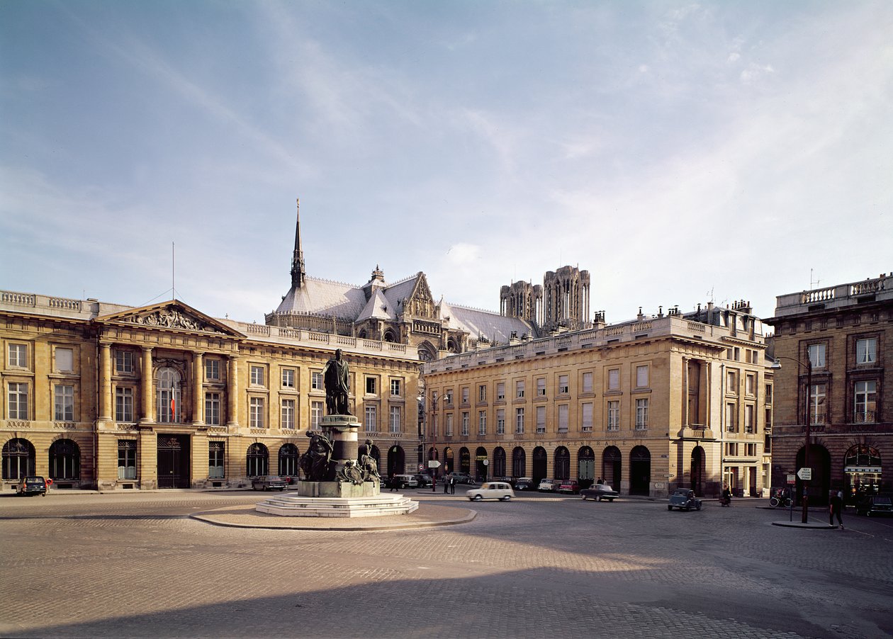 Vista del lado sur de la Place Royale de Jacques Germain Soufflot