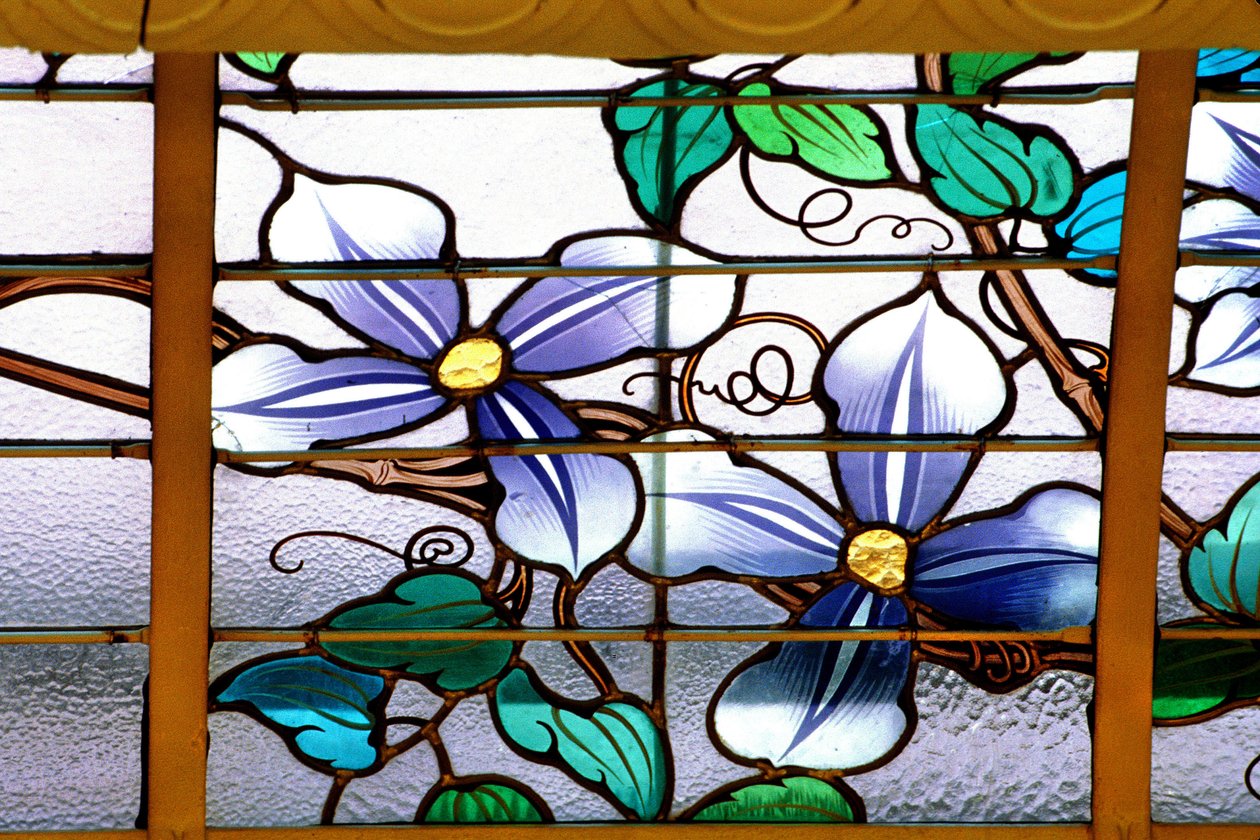 Nancy (departamento 54), Art Nouveau, “La verriere aux Clematites” (1901) - (detalle) de Jacques Gruber