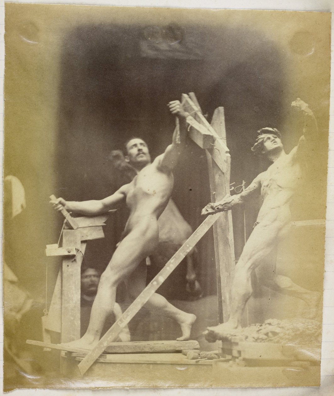 Estudio de un modelo desnudo masculino en un andamio, visto de lado y junto a un modelo de yeso en la misma pose, en el estudio de Jacques de Lalaing de Jacques Lalaing (attributed to)