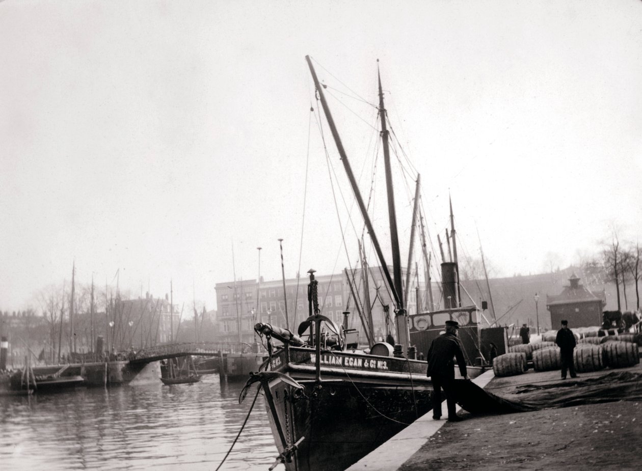 Barcos en el canal, Róterdam, 1898 de James Batkin