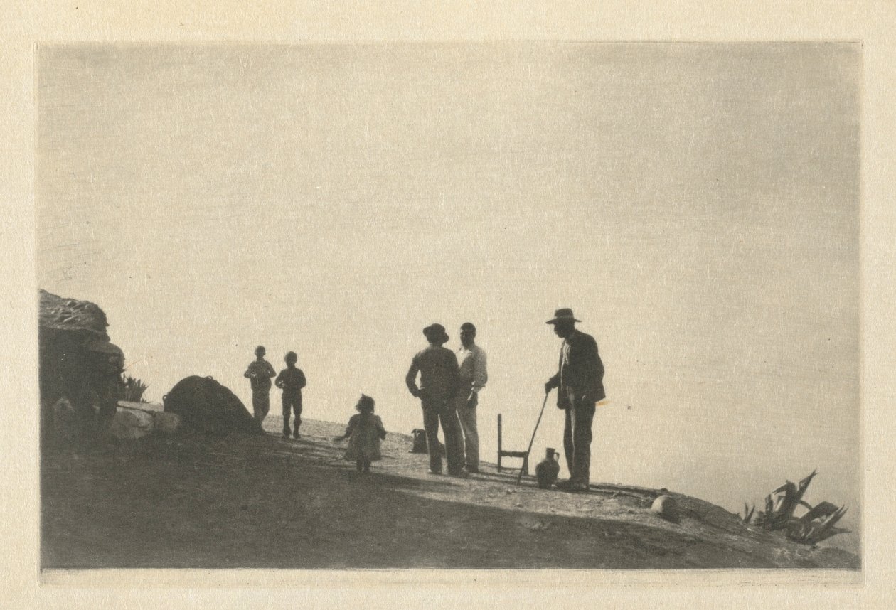 Camera Work: Grupo en un camino de colina - Granada, 1914 de James Craig Annan
