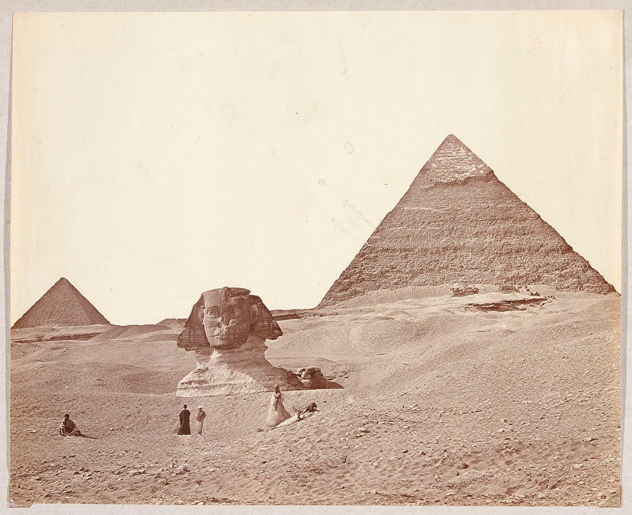 Egipto. Guiza. Esfinge con las pirámides de Keops y Micerino al fondo de James Robertson