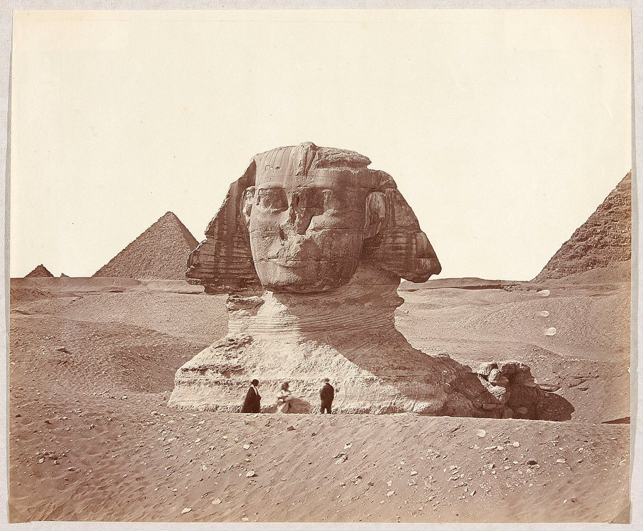 Egipto. Giza. La esfinge con la pirámide de Micerino al fondo de James Robertson
