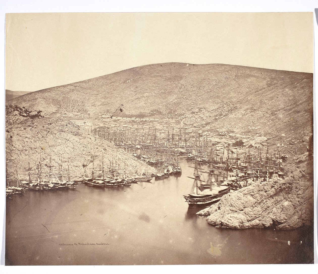 «Entrada al puerto de Balaclava» de James Robertson
