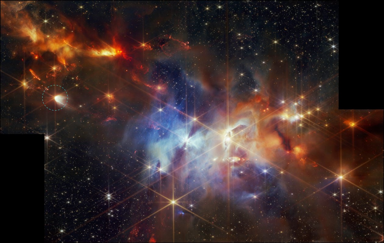 La protoestrella EC 53 en la Nebulosa de Serpens (imagen de la NIRCam) de James Webb Space Telescope (NASA)