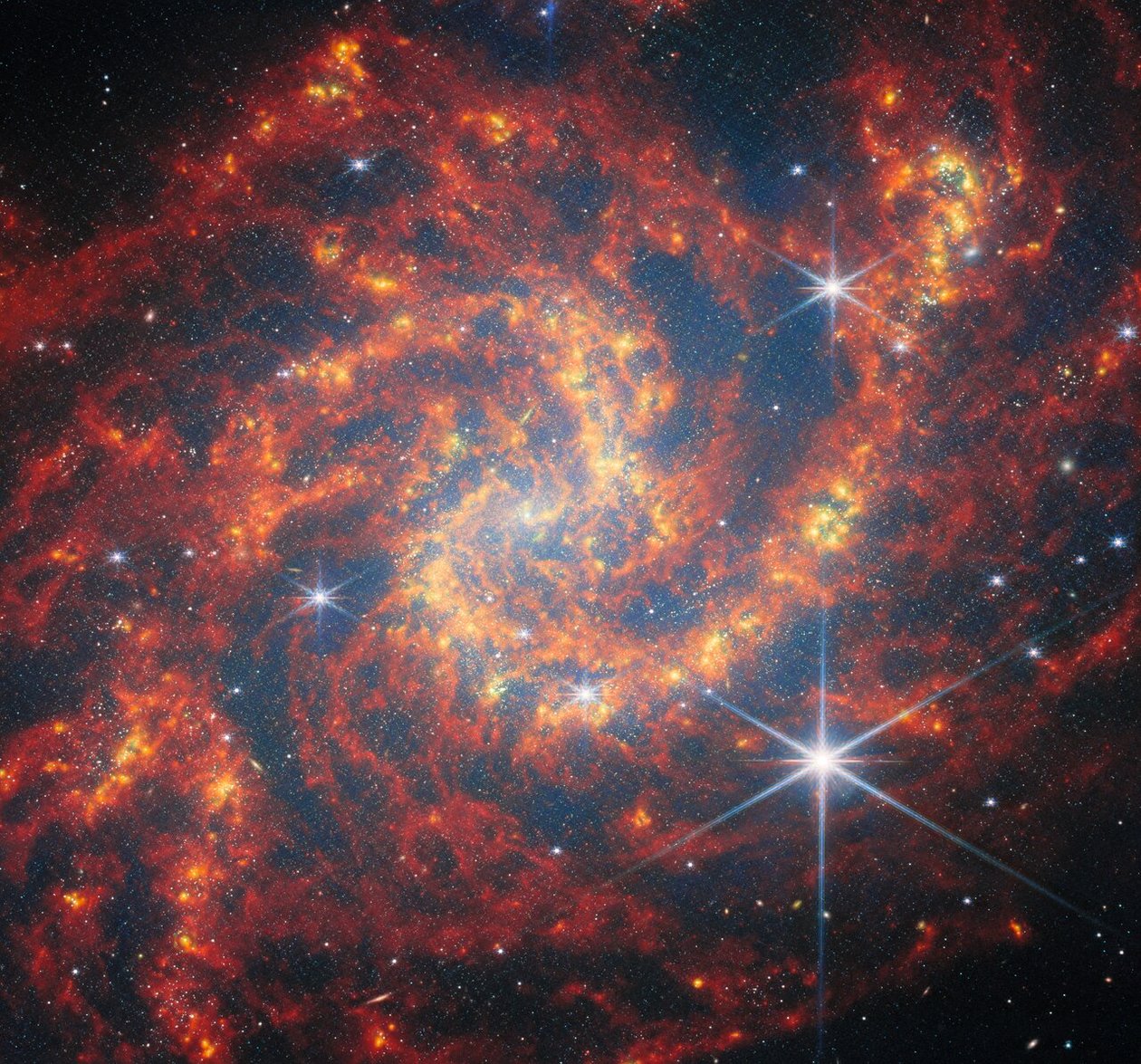 Webb visita una espiral de formación estelar de James Webb Space Telescope (NASA)