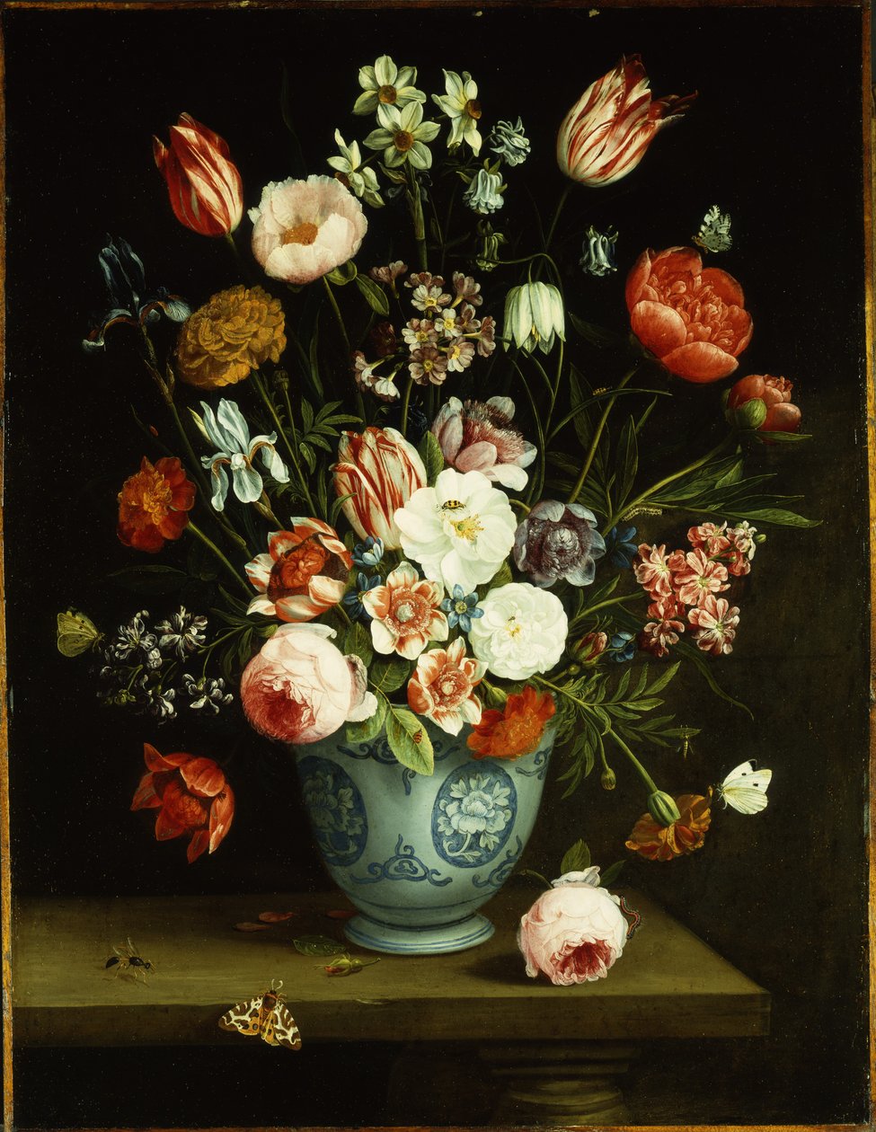 Flores en un jarrón de porcelana azul y blanca, con polillas y otros insectos en un borde de Jan van Kessel